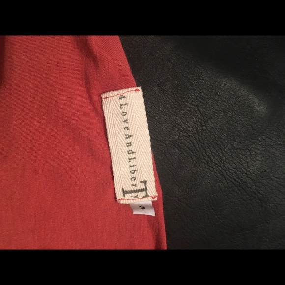 Tunic - Picture 4 of 4